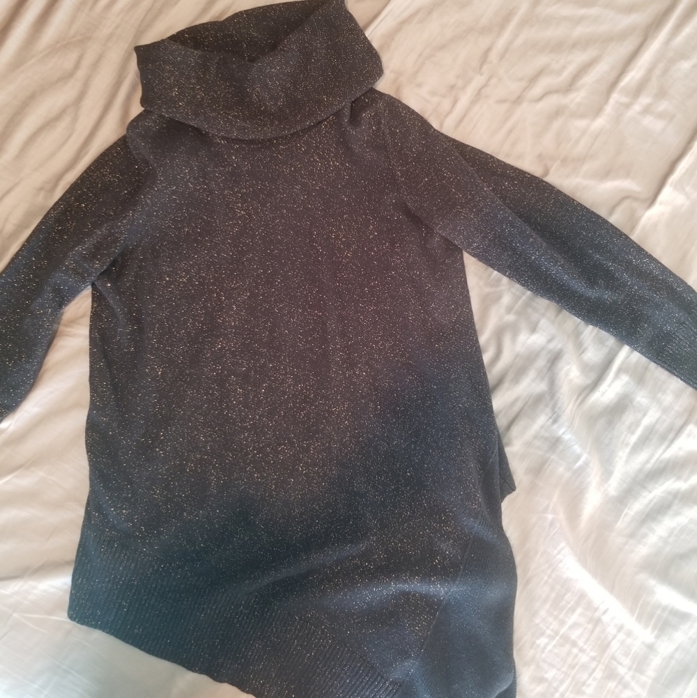 Alfani Assymetrical Turtleneck Sweater. Black w/ Gold Sparkle Accent. Size Small